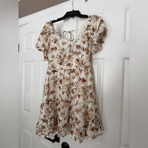 Francesca’s Julia Puff Sleeve Floral mini dress